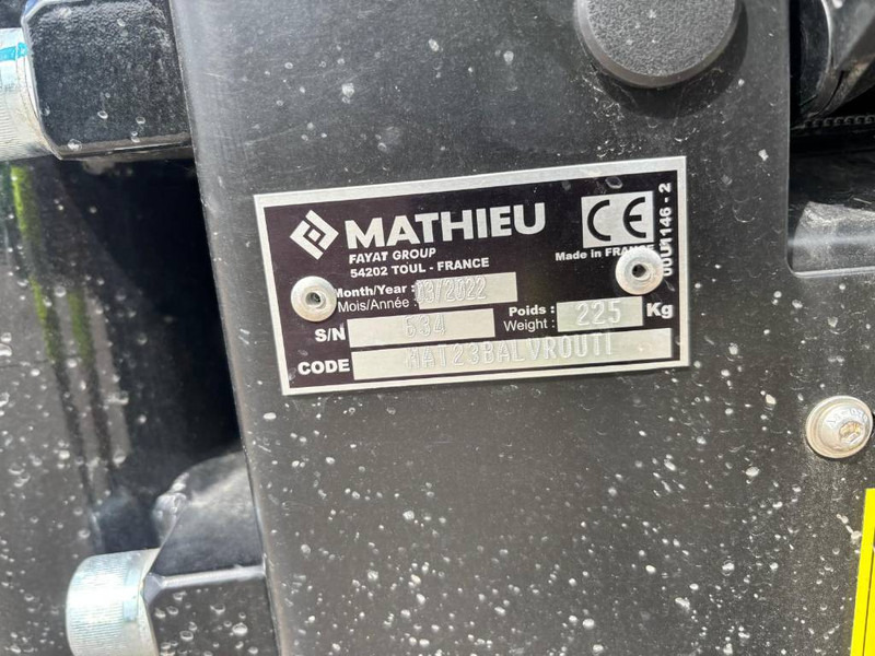 Mathieu MC-210 Azura Flex Street Sweeper - Возило за метење: слика 5 Mathieu MC-210 Azura Flex Street Sweeper - Возило за метење: слика 5