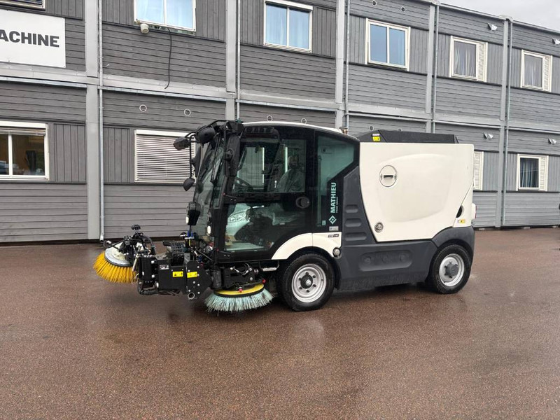 Mathieu MS-210 Azura Flex Street Sweeper - Возило за метење: слика 1 Mathieu MS-210 Azura Flex Street Sweeper - Возило за метење: слика 1