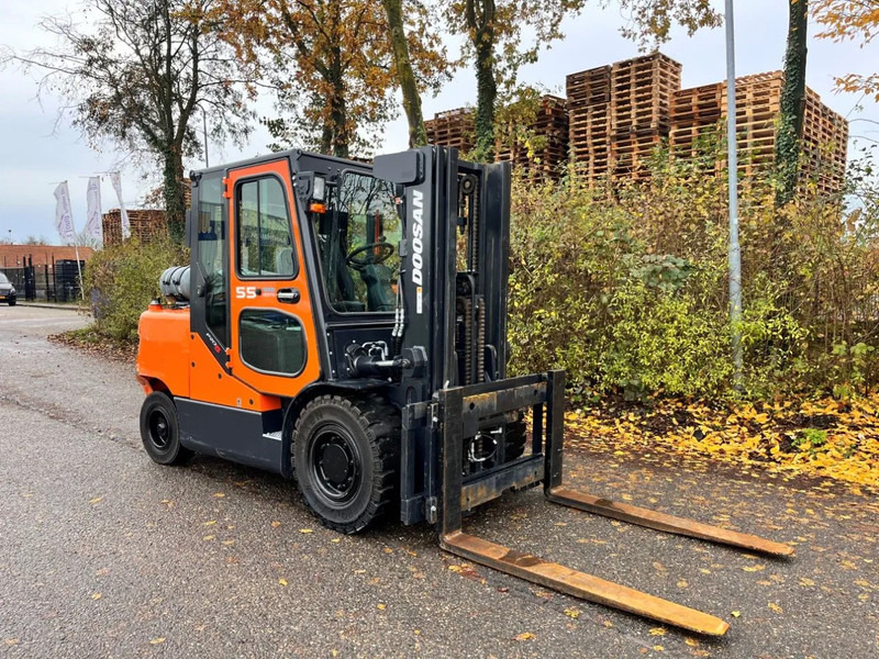 Doosan G55C-5 1593 HOURS - Плински вилушкар: слика 3 Doosan G55C-5 1593 HOURS - Плински вилушкар: слика 3