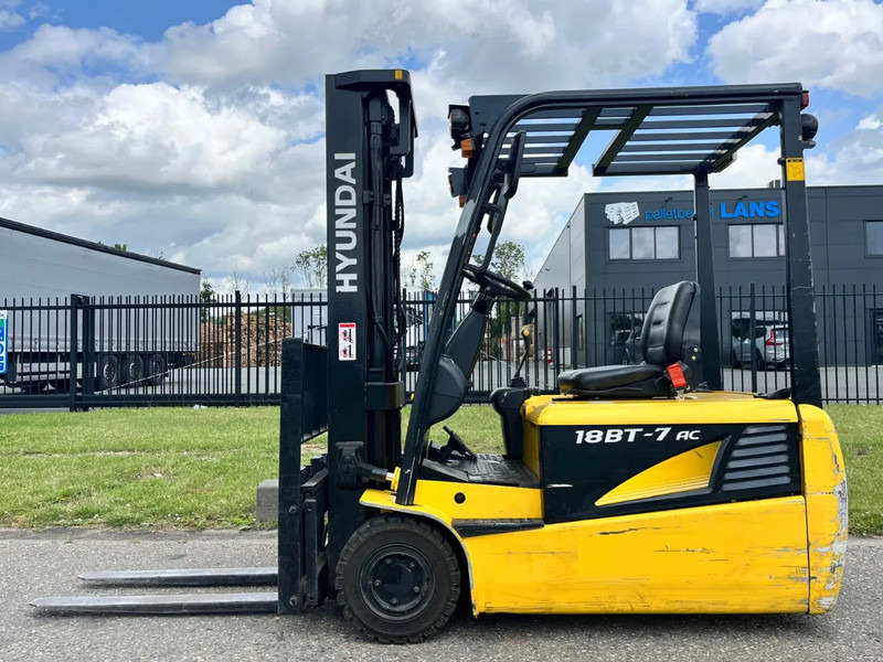 Hyundai 18BT-7 - Електричен вилушкар: слика 2 Hyundai 18BT-7 - Електричен вилушкар: слика 2