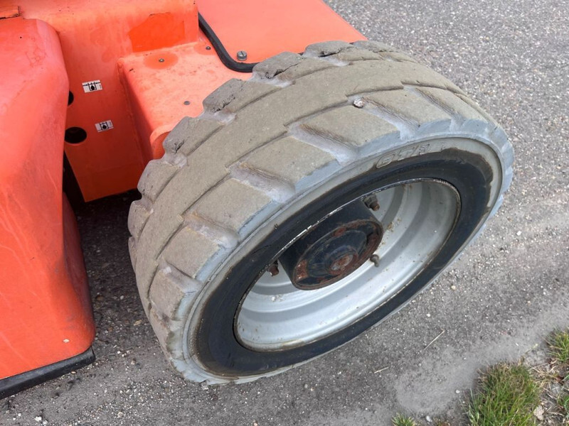 Дигачка зглобна платформа JLG E450AJ: слика 9