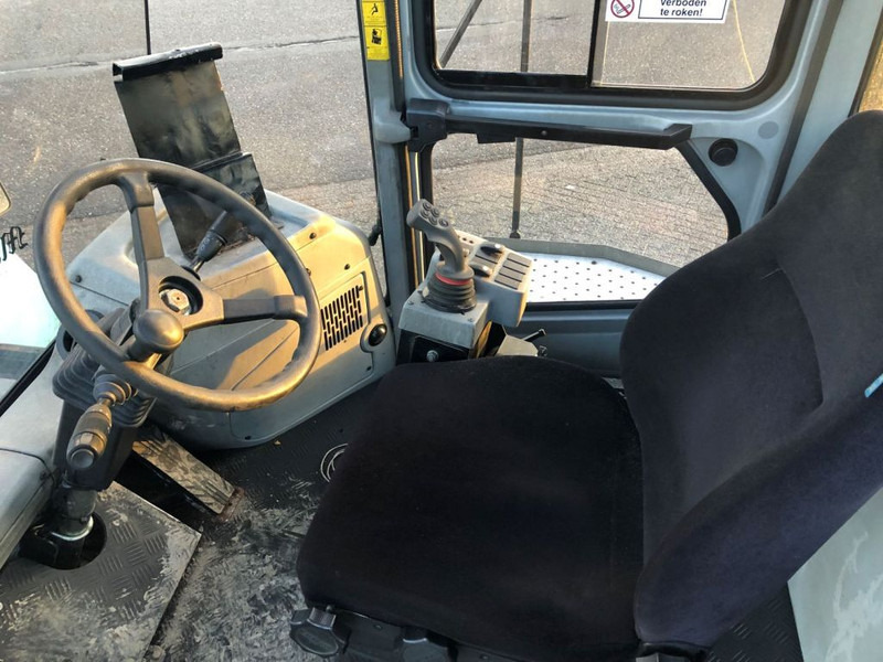 KONECRANES SMV4531 TB5 - Сложувачки досегнувач: слика 3 KONECRANES SMV4531 TB5 - Сложувачки досегнувач: слика 3