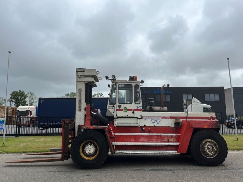 Svetruck 25 120 45 - Дизел вилушкар: слика 2 Svetruck 25 120 45 - Дизел вилушкар: слика 2