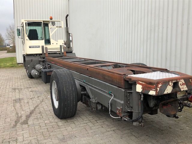 Terberg TT20 Body Carrier - Трактор на терминалот: слика 5 Terberg TT20 Body Carrier - Трактор на терминалот: слика 5