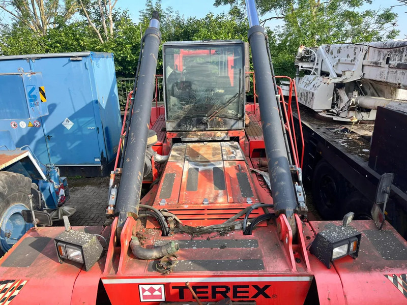 Terex Fantuzzi CS45KM FOR PARTS - Сложувачки досегнувач: слика 2 Terex Fantuzzi CS45KM FOR PARTS - Сложувачки досегнувач: слика 2