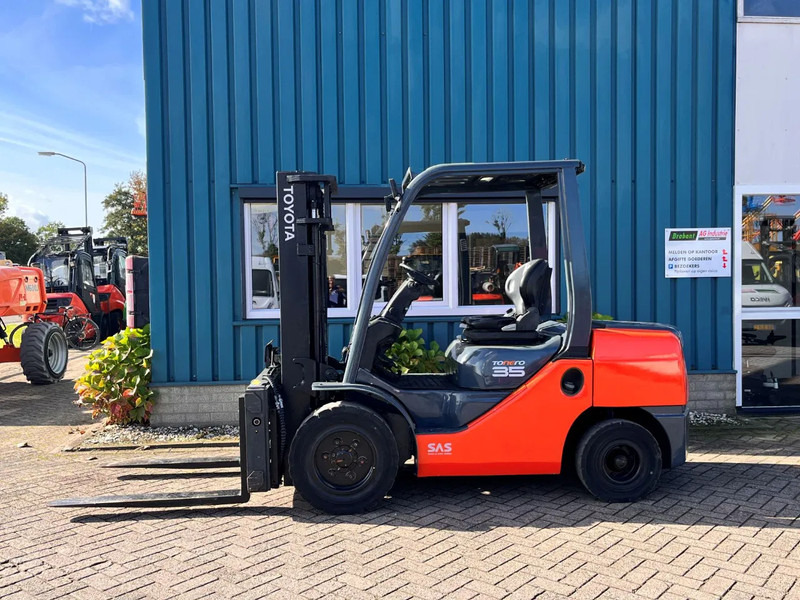 Toyota 52-8FDJF35 - Дизел вилушкар: слика 2 Toyota 52-8FDJF35 - Дизел вилушкар: слика 2