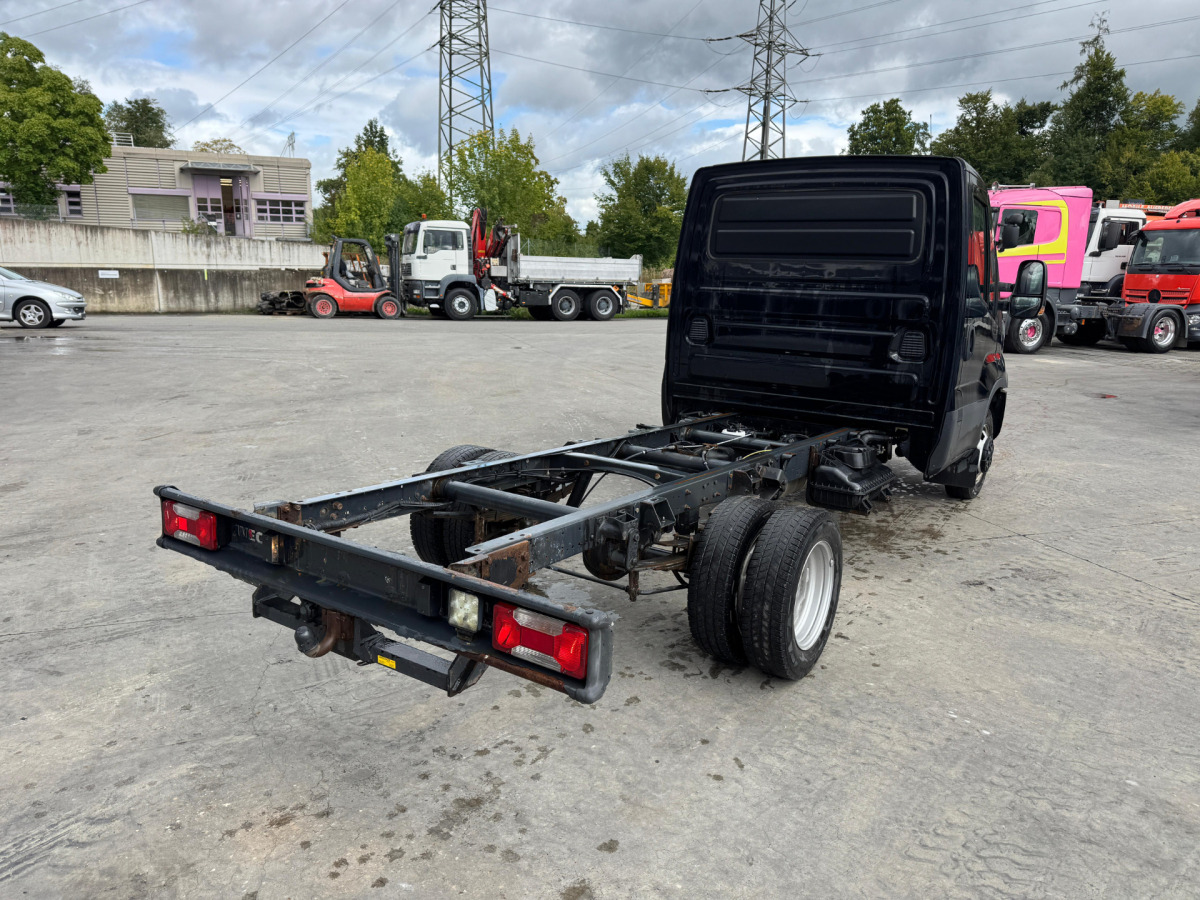 IVECO 35C21 Daily - Камион со кабинска шасија: слика 4 IVECO 35C21 Daily - Камион со кабинска шасија: слика 4