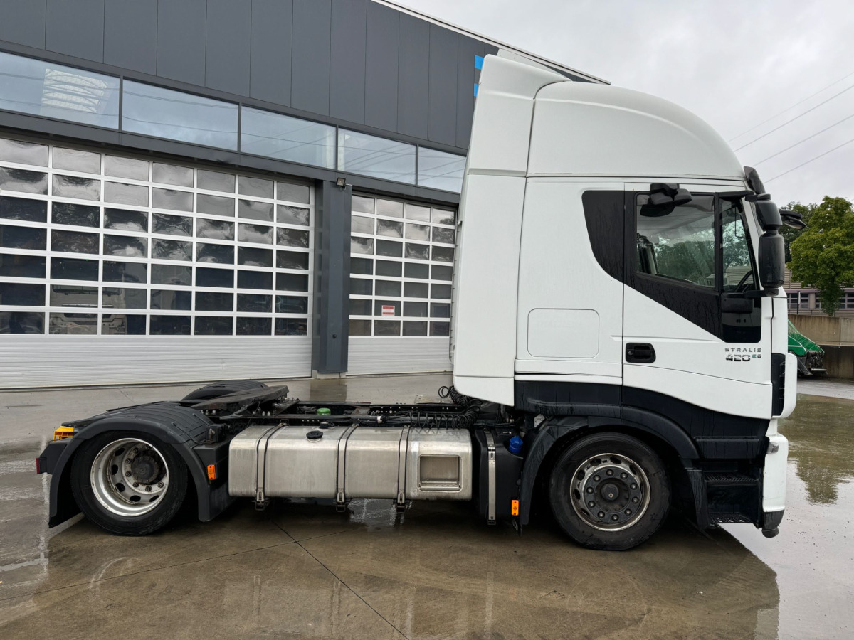 IVECO Stralis 420 Mega - Камион влекач: слика 2 IVECO Stralis 420 Mega - Камион влекач: слика 2