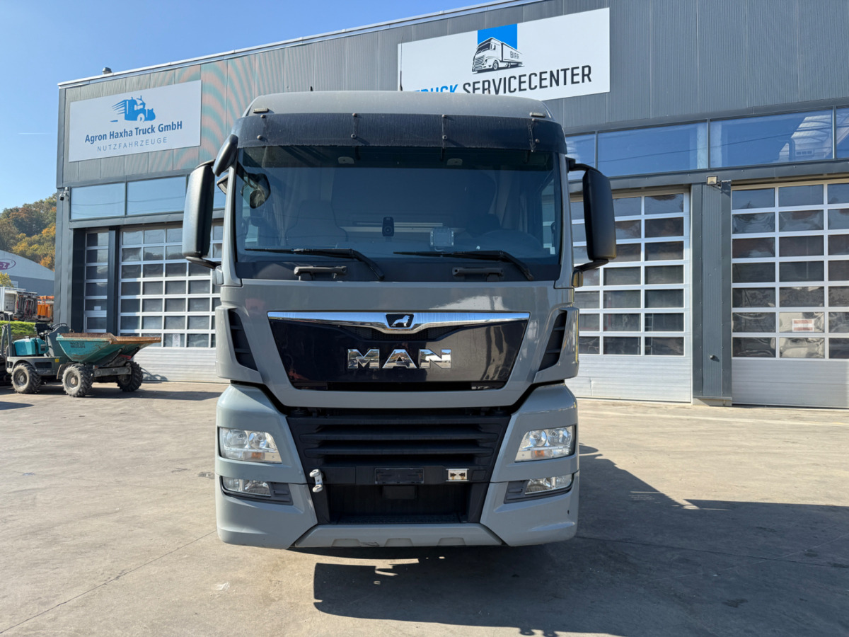 MAN TGX 18.500 4x2 (Engine defect) - Камион влекач: слика 2 MAN TGX 18.500 4x2 (Engine defect) - Камион влекач: слика 2