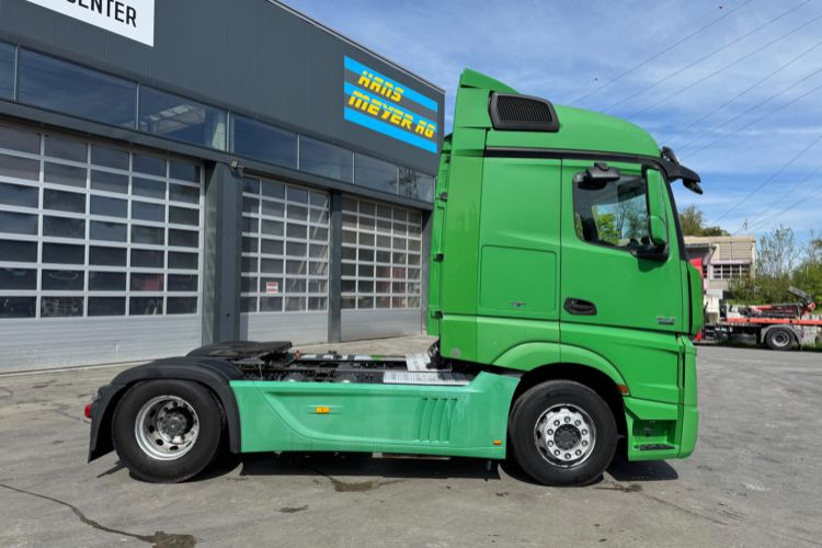 Mercedes-Benz Actros 1842 4x2 - Камион влекач: слика 4 Mercedes-Benz Actros 1842 4x2 - Камион влекач: слика 4