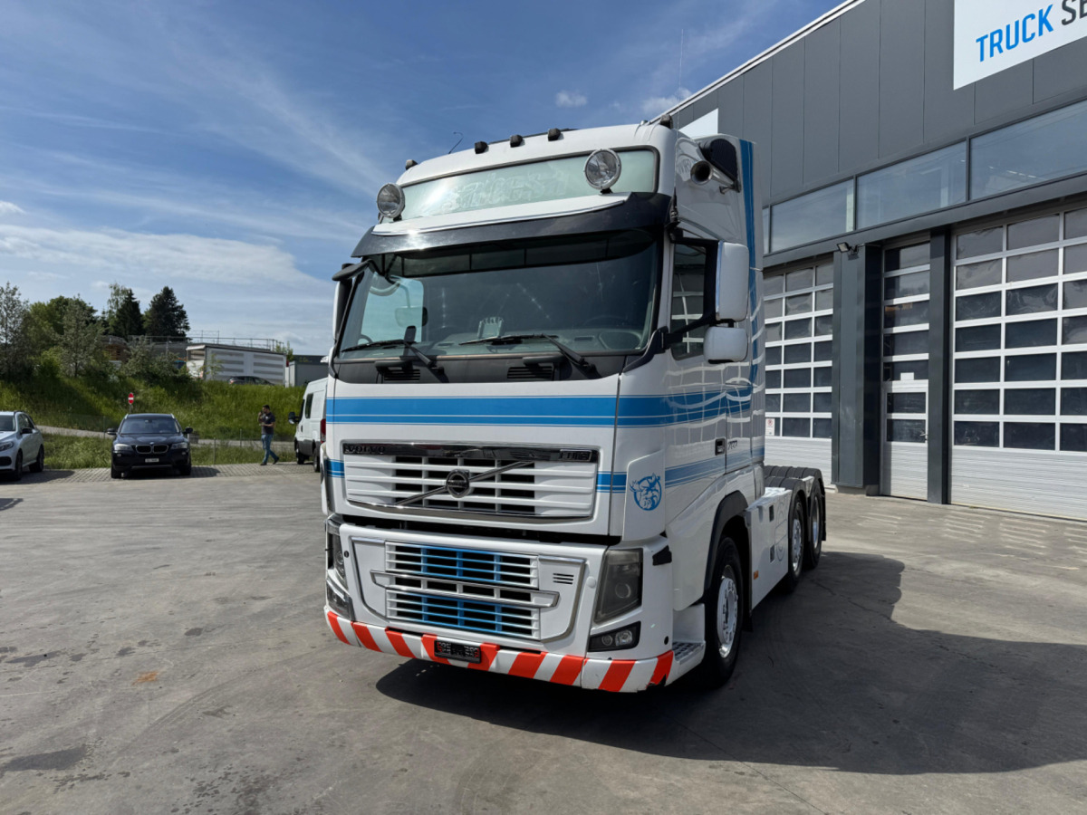 VOLVO FH16-750 6x2 - Камион влекач: слика 1 VOLVO FH16-750 6x2 - Камион влекач: слика 1