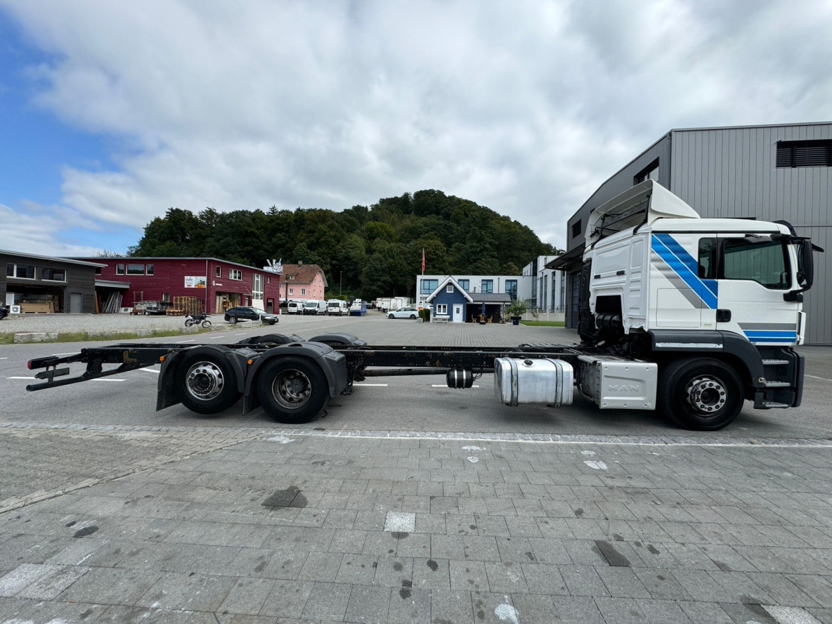 MAN TGS 26.440 6x2 Chassis - Камион со кабинска шасија: слика 4 MAN TGS 26.440 6x2 Chassis - Камион со кабинска шасија: слика 4
