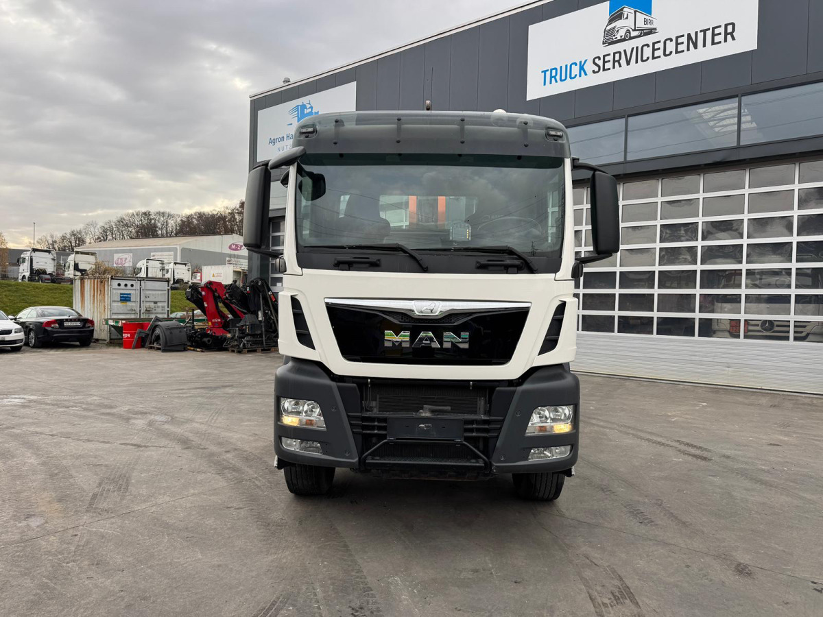 MAN TGS 33.480 6x4 Moser Haken 53'000Km - Камион со кука за подигање: слика 2 MAN TGS 33.480 6x4 Moser Haken 53'000Km - Камион со кука за подигање: слика 2