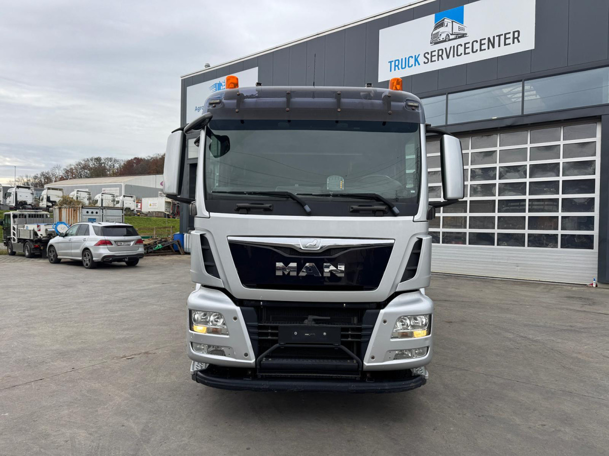 MAN TGS 35.480 8x2-4 H Effer 1355 9-6 - Камион со кран: слика 4 MAN TGS 35.480 8x2-4 H Effer 1355 9-6 - Камион со кран: слика 4