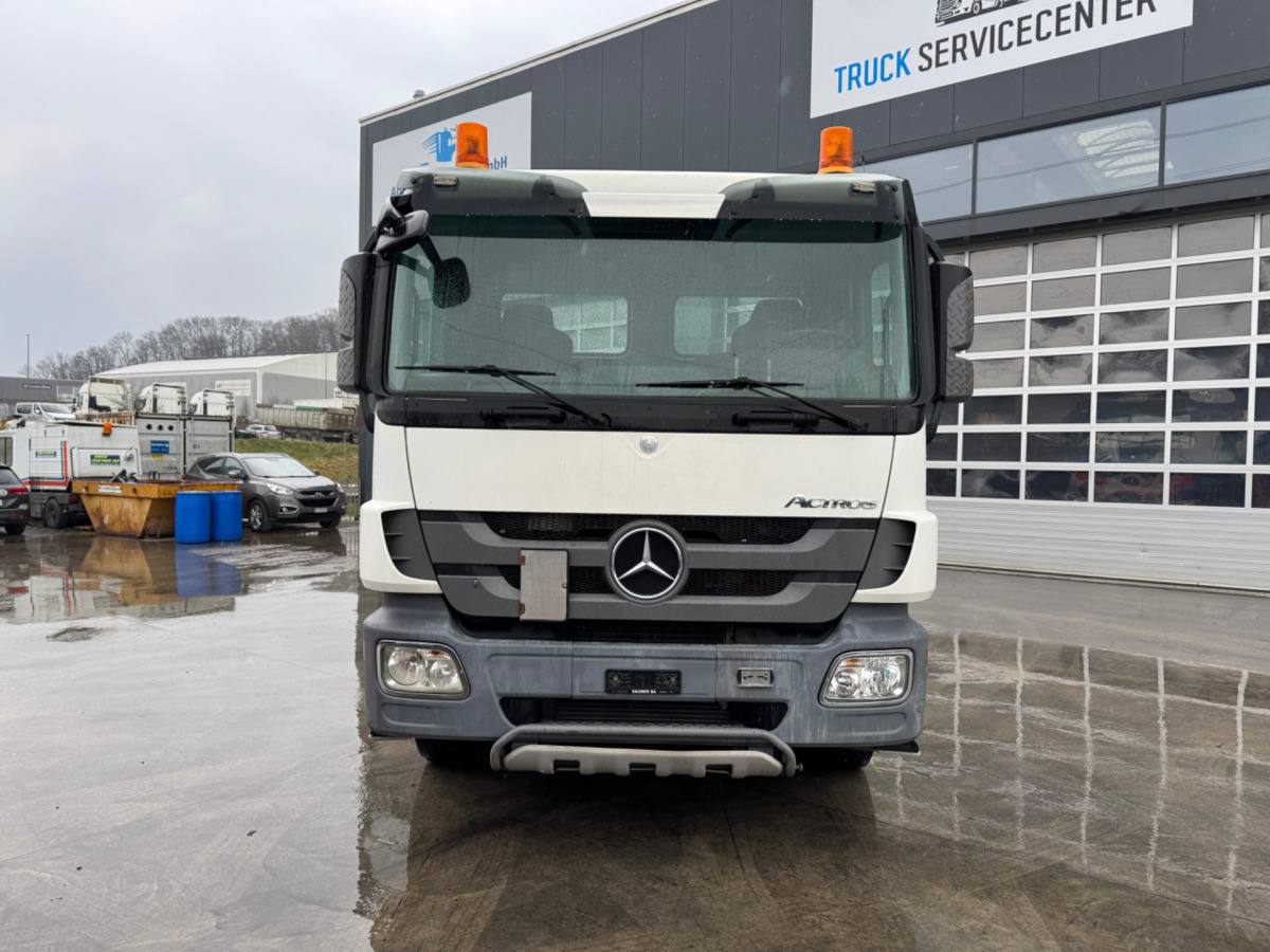 MERCEDES Actros 2644 6x4 Hiab - Камион со кука за подигање: слика 4 MERCEDES Actros 2644 6x4 Hiab - Камион со кука за подигање: слика 4