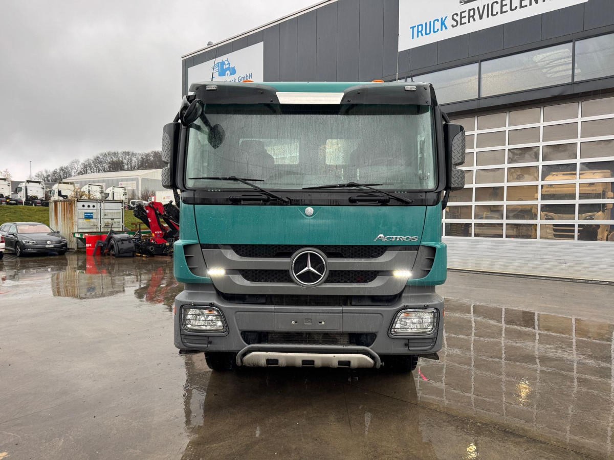 MERCEDES Actros 3248 8x4 Hiab 26T SWS - Камион со кука за подигање: слика 2 MERCEDES Actros 3248 8x4 Hiab 26T SWS - Камион со кука за подигање: слика 2