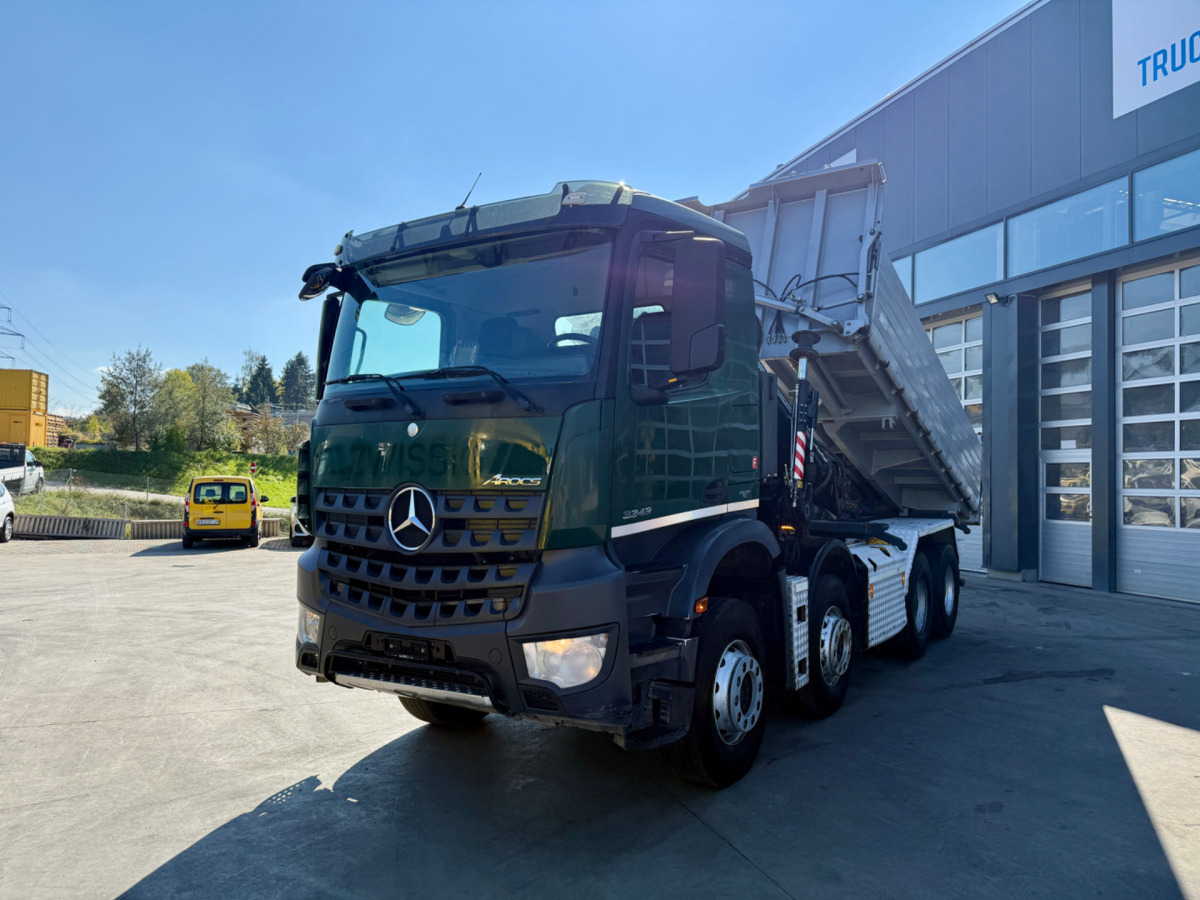 MERCEDES Arocs 3242 8x4 Hiab 166-4 - Кипер, Камион со кран: слика 1 MERCEDES Arocs 3242 8x4 Hiab 166-4 - Кипер, Камион со кран: слика 1
