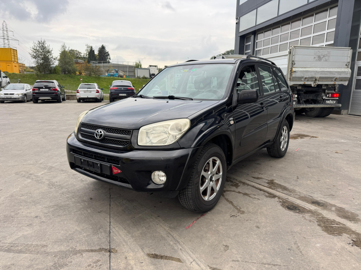 TOYOTA RAV4 2.0 4x4 - Автомобил: слика 1 TOYOTA RAV4 2.0 4x4 - Автомобил: слика 1