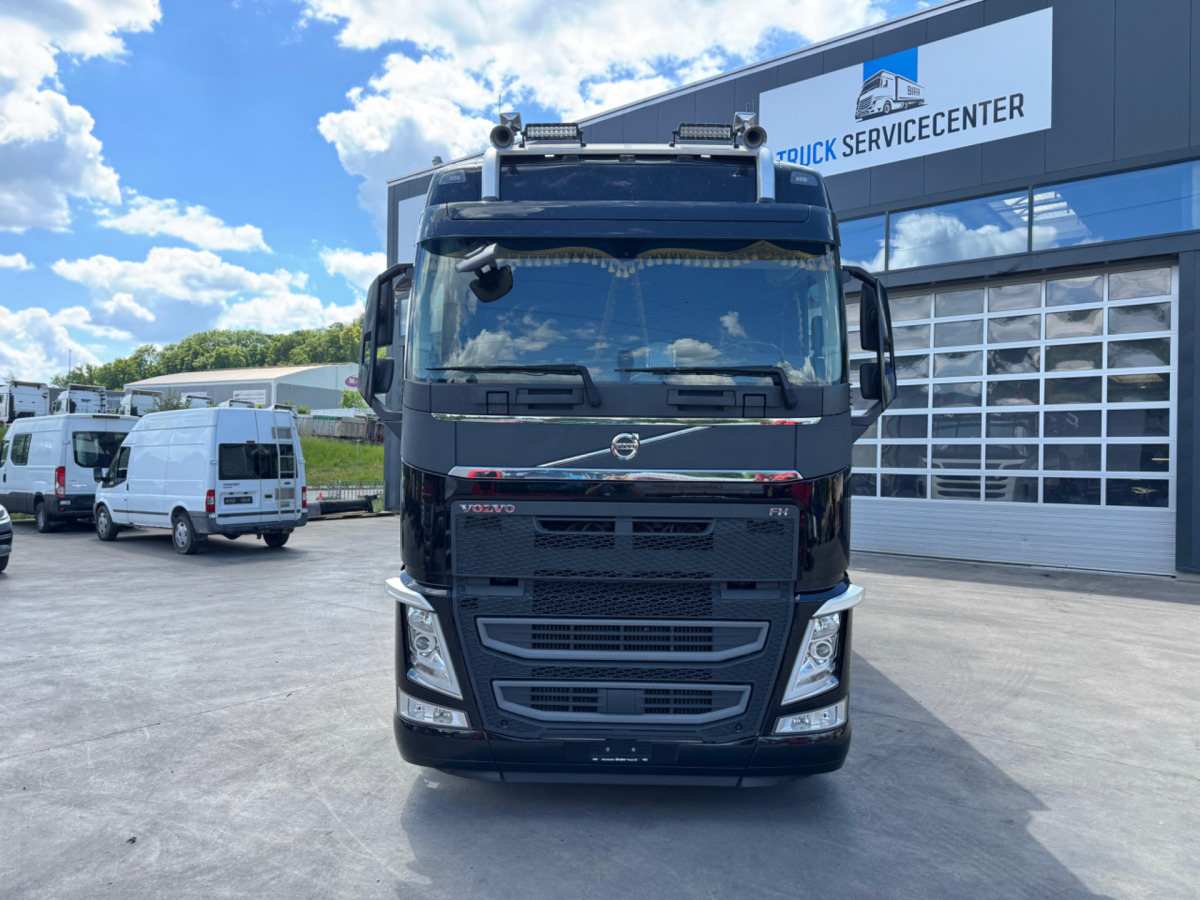 VOLVO FH-540 6x2 - Камион со церада: слика 2 VOLVO FH-540 6x2 - Камион со церада: слика 2