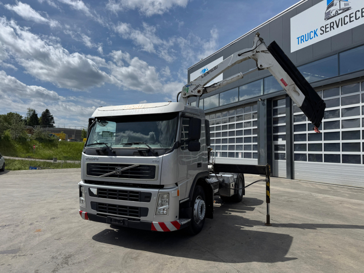 VOLVO FM-400 4x2 Bonfiglioli 15000-4 - Камион со кран: слика 1 VOLVO FM-400 4x2 Bonfiglioli 15000-4 - Камион со кран: слика 1
