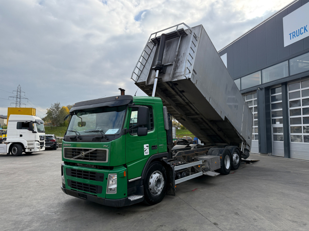 VOLVO FM-440 6x2 Getreidekipper - Кипер: слика 2 VOLVO FM-440 6x2 Getreidekipper - Кипер: слика 2