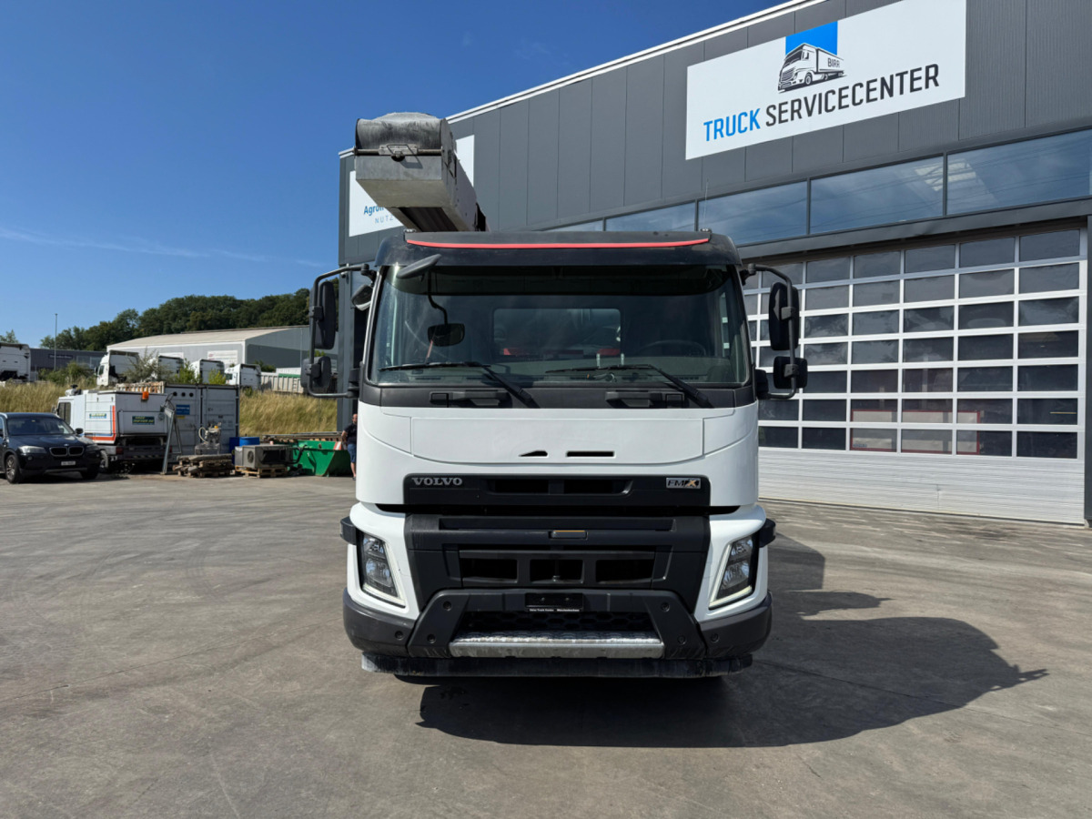 VOLVO FMX-420 8x4 Liebherr 9m3 mit FB 17M - Камион миксер за бетон: слика 2 VOLVO FMX-420 8x4 Liebherr 9m3 mit FB 17M - Камион миксер за бетон: слика 2