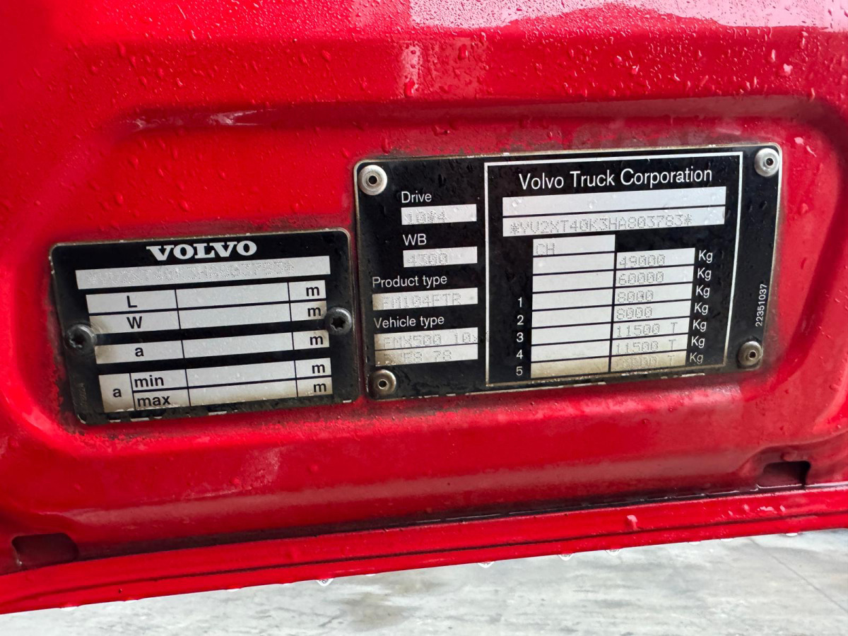Камион со кука за подигање VOLVO FMX-500 10x4 Rückwärtskipper: слика 18