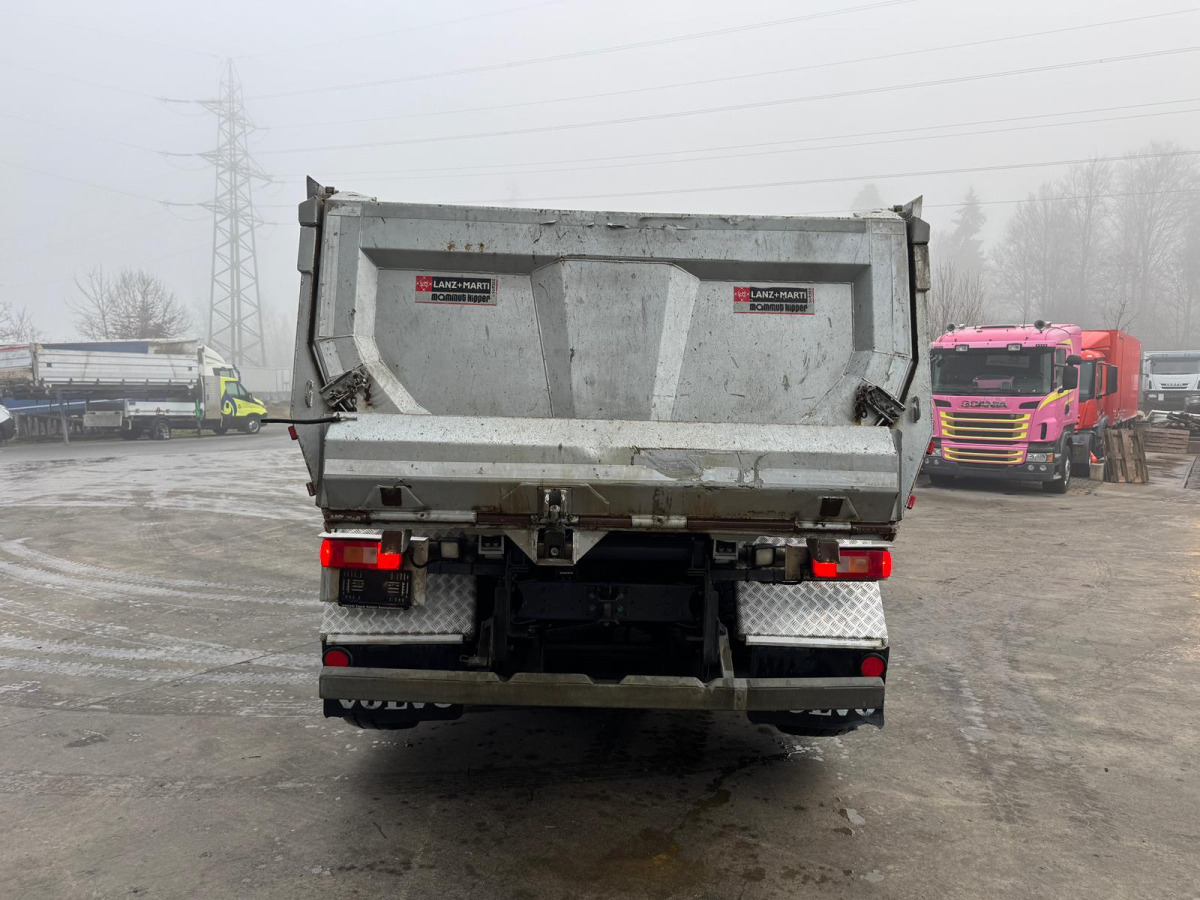 Камион со кука за подигање VOLVO FMX-500 10x4 Rückwärtskipper: слика 7