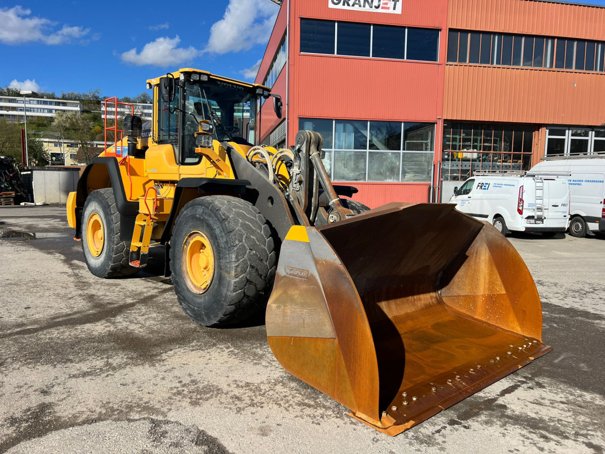 VOLVO L180H - Натоварувач на тркала: слика 1 VOLVO L180H - Натоварувач на тркала: слика 1