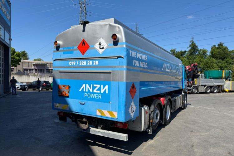 Volvo FM-500 6x2 Tankwagen - Камион цистерна: слика 4 Volvo FM-500 6x2 Tankwagen - Камион цистерна: слика 4