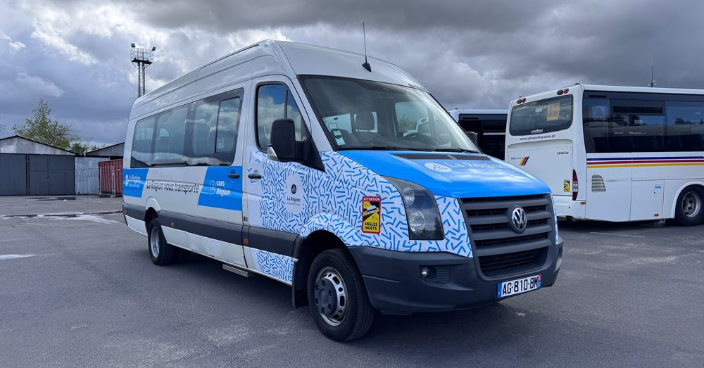 Volkswagen Crafter / 23 miejsca / Cena:67000 zł netto - Минибус, Патничко комбе: слика 1 Volkswagen Crafter / 23 miejsca / Cena:67000 zł netto - Минибус, Патничко комбе: слика 1