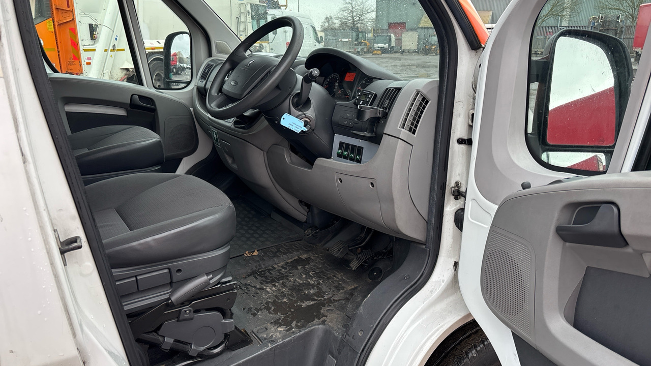 CITROEN RELAY 35 2.2 HDi H3 120ps - Товарно комбе: слика 5 CITROEN RELAY 35 2.2 HDi H3 120ps - Товарно комбе: слика 5