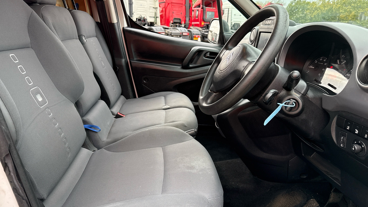 Citroen Berlingo 625 1.6 BlueHDi 75ps - Мало комбе: слика 5 Citroen Berlingo 625 1.6 BlueHDi 75ps - Мало комбе: слика 5