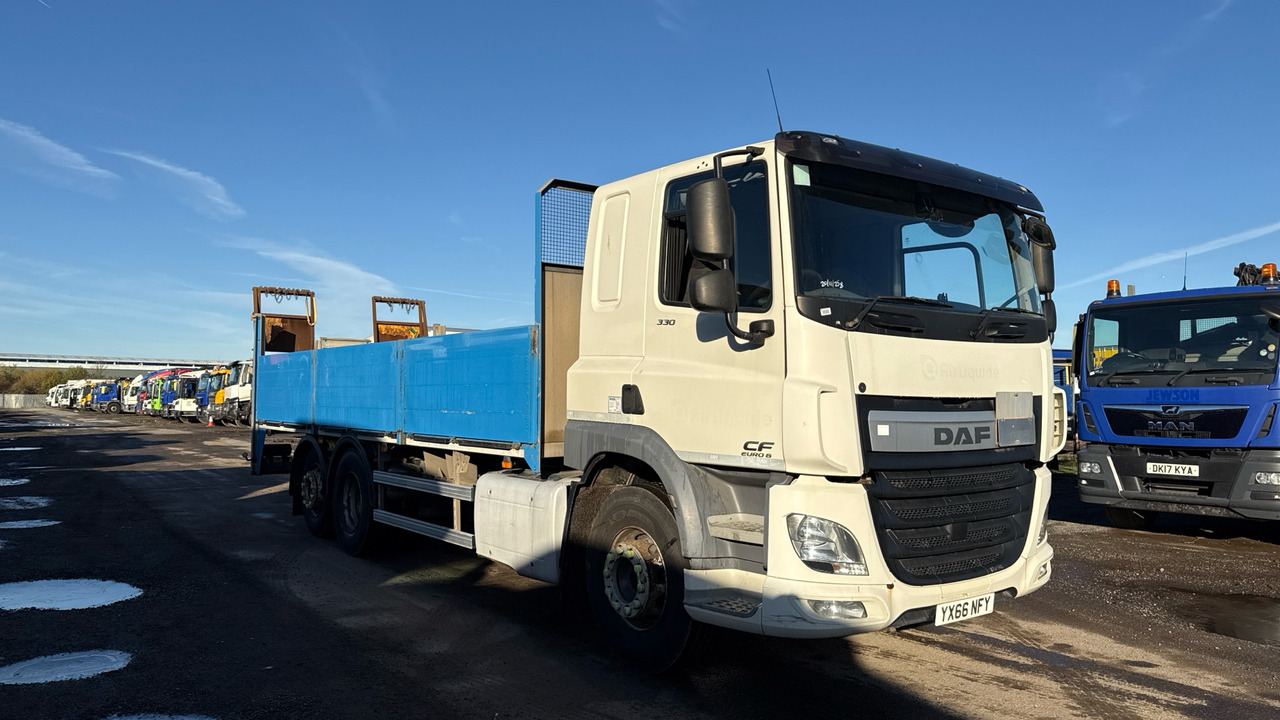 DAF CF 330 - Камион со платформа: слика 1 DAF CF 330 - Камион со платформа: слика 1