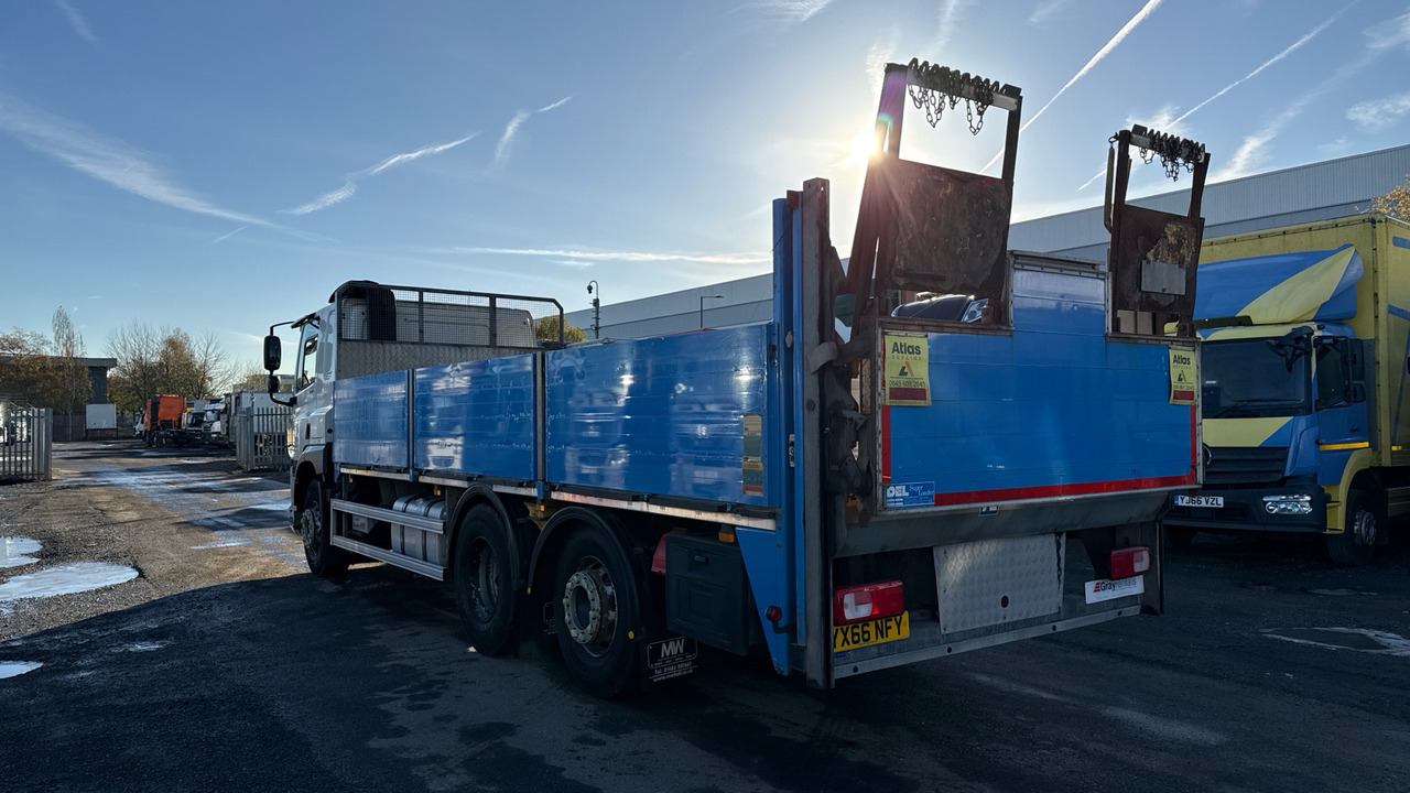 DAF CF 330 - Камион со платформа: слика 3 DAF CF 330 - Камион со платформа: слика 3