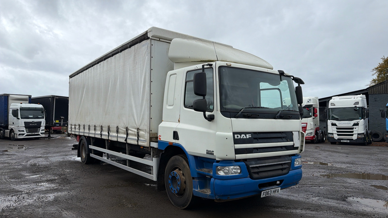 DAF CF 65.220 - Камион со церада: слика 1 DAF CF 65.220 - Камион со церада: слика 1