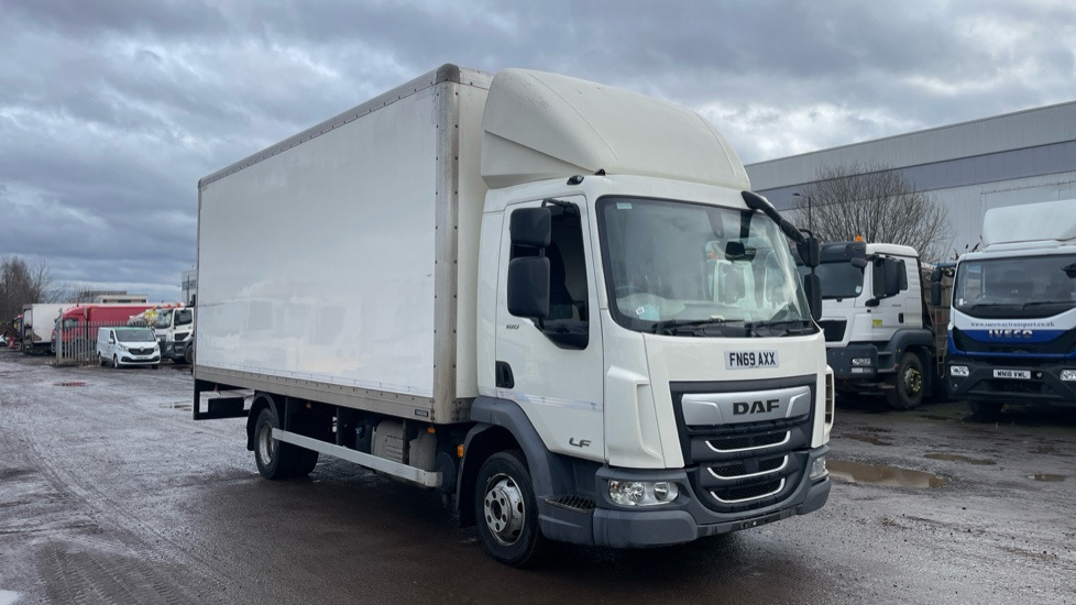 DAF LF 180 - Камион сандучар: слика 1 DAF LF 180 - Камион сандучар: слика 1