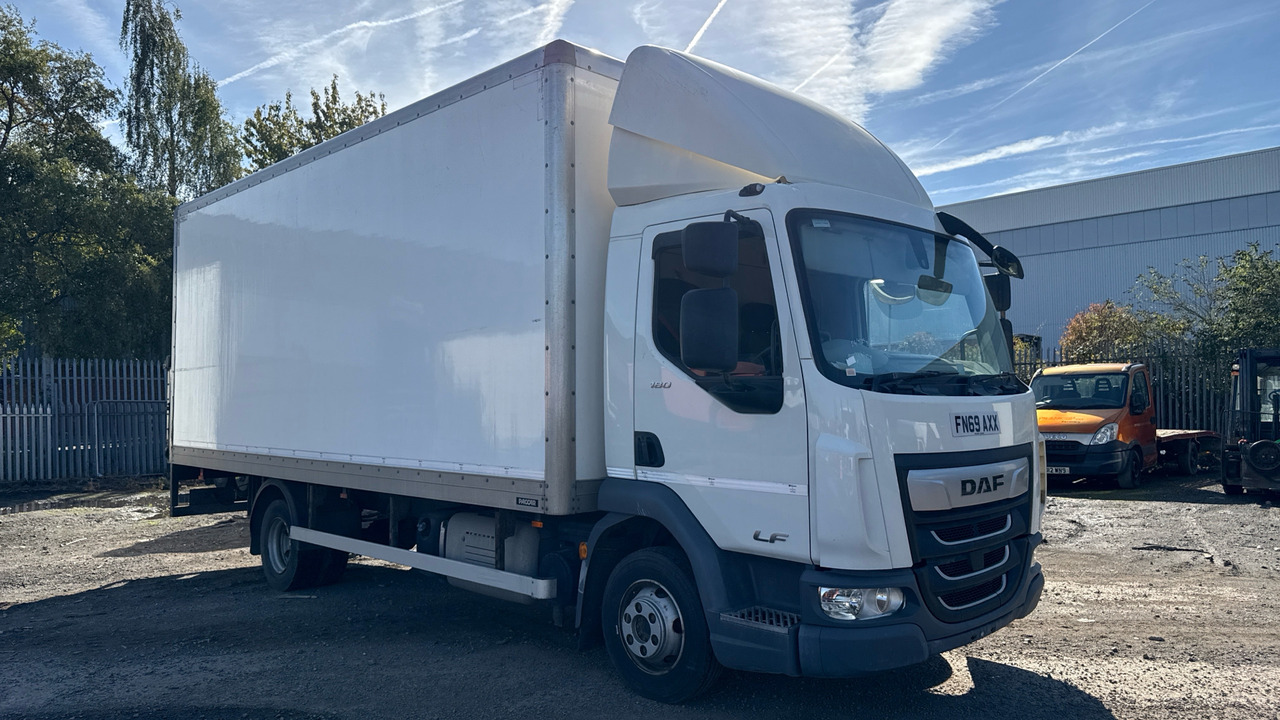 DAF LF 180 - Камион сандучар: слика 1 DAF LF 180 - Камион сандучар: слика 1