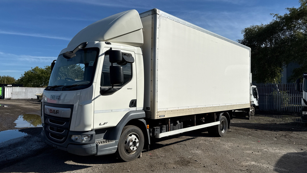 DAF LF 180 - Камион сандучар: слика 2 DAF LF 180 - Камион сандучар: слика 2