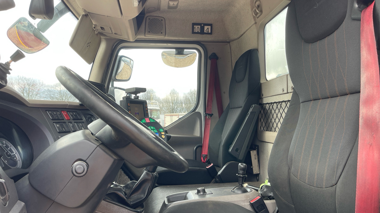 DAF LF 230 - Возило за метење: слика 5 DAF LF 230 - Возило за метење: слика 5