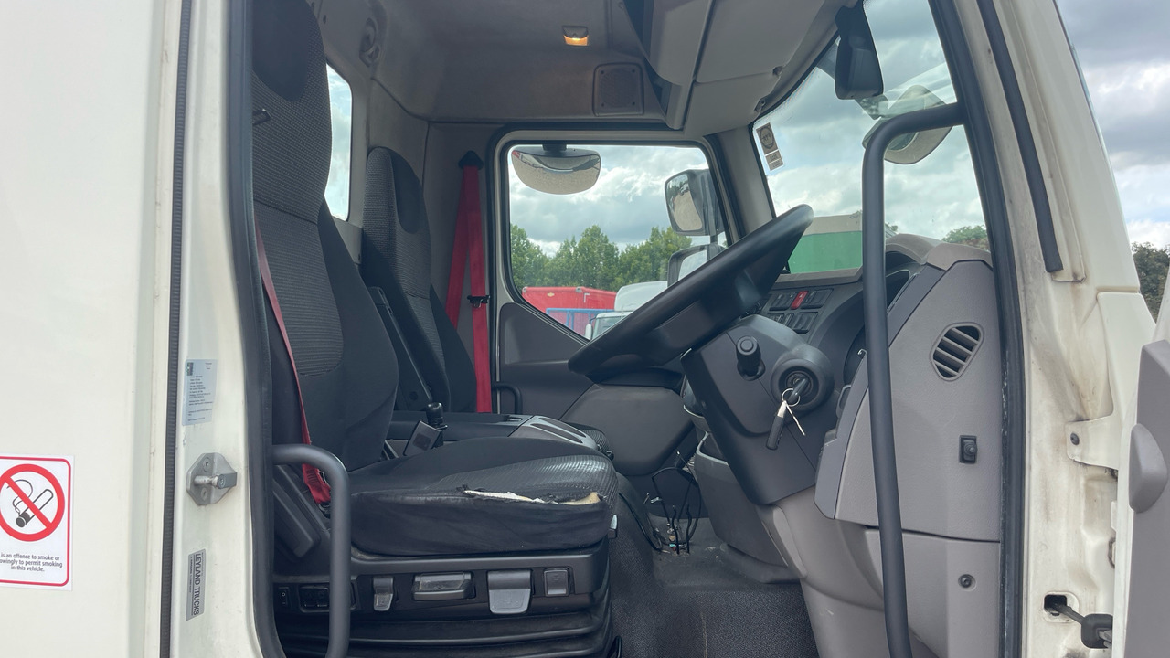 DAF LF 230 - Камион со платформа: слика 1 DAF LF 230 - Камион со платформа: слика 1