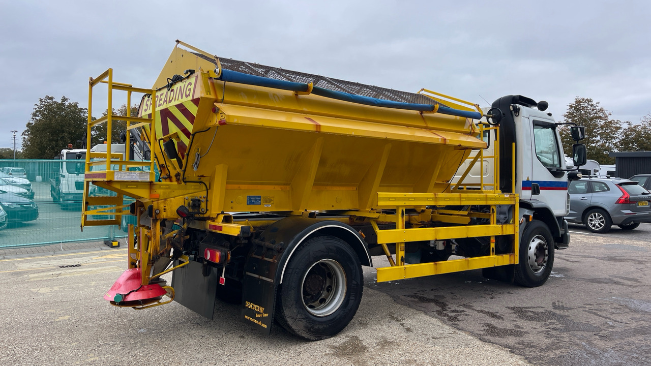 DAF LF 55.220 - Машина за чистење снег: слика 4 DAF LF 55.220 - Машина за чистење снег: слика 4