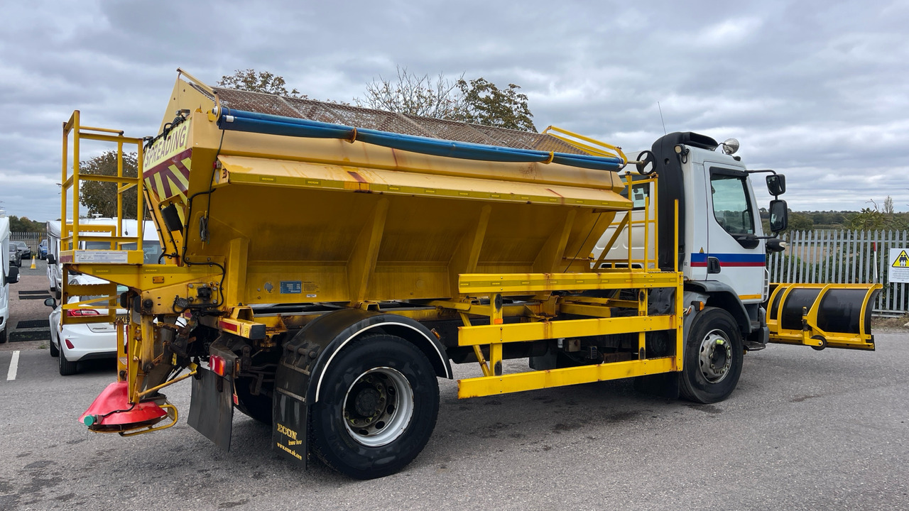 DAF LF 55.220 - Машина за чистење снег: слика 4 DAF LF 55.220 - Машина за чистење снег: слика 4