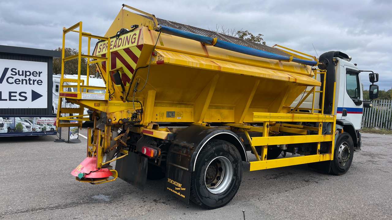 DAF LF 55.220 - Машина за чистење снег: слика 4 DAF LF 55.220 - Машина за чистење снег: слика 4