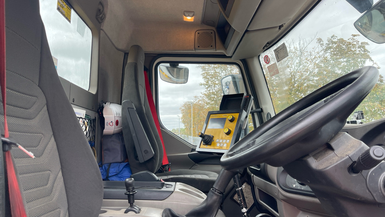 DAF LF 55.220 - Машина за чистење снег: слика 5 DAF LF 55.220 - Машина за чистење снег: слика 5