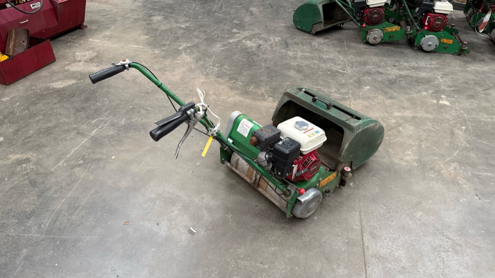 DENNIS FT510 PEDESTRIAN CYLINDER MOWER WITH 5K UNIT AND GRASS BOX - Градежна опрема: слика 2 DENNIS FT510 PEDESTRIAN CYLINDER MOWER WITH 5K UNIT AND GRASS BOX - Градежна опрема: слика 2