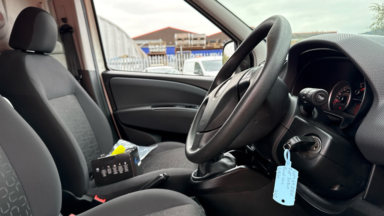 FIAT DOBLO 1.3 Multijet 95 - Мало комбе: слика 5 FIAT DOBLO 1.3 Multijet 95 - Мало комбе: слика 5