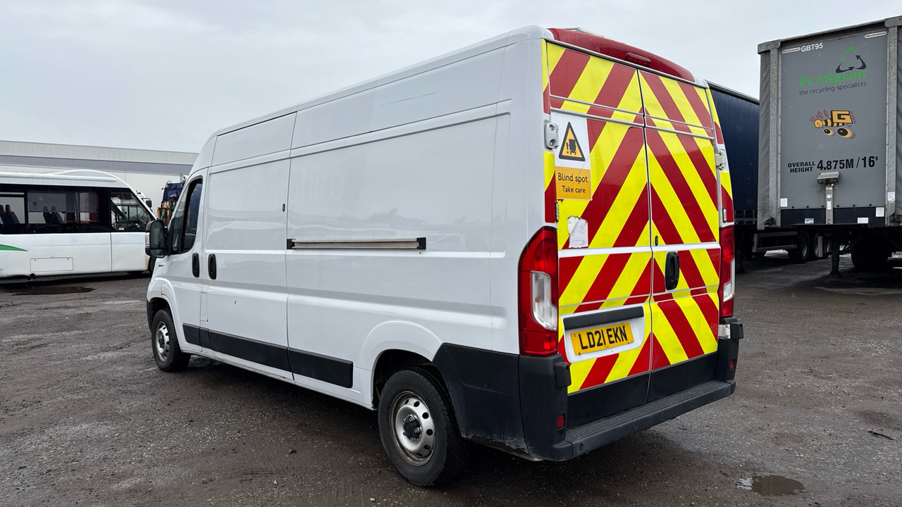 FIAT DUCATO 35 2.3 MULTIJET TECNICO 140PS - Товарно комбе: слика 3 FIAT DUCATO 35 2.3 MULTIJET TECNICO 140PS - Товарно комбе: слика 3