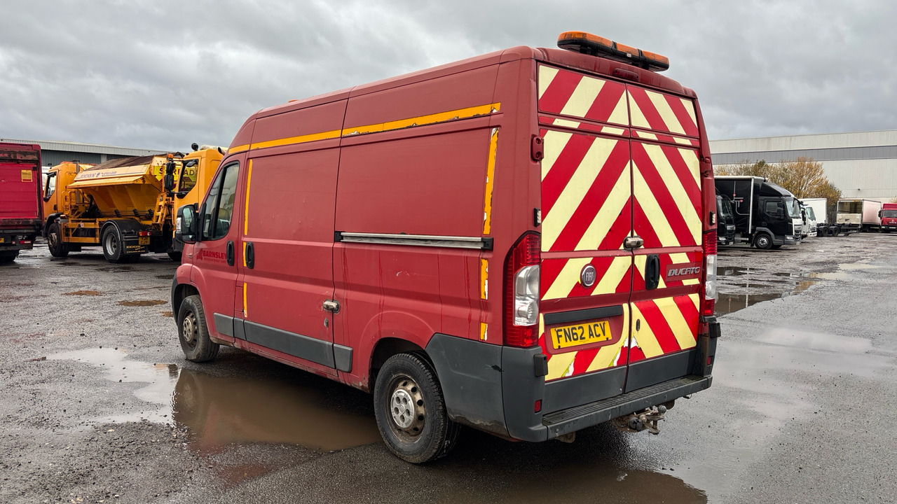 FIAT DUCATO 35 2.3 Multijet 130PS - Товарно комбе: слика 4 FIAT DUCATO 35 2.3 Multijet 130PS - Товарно комбе: слика 4