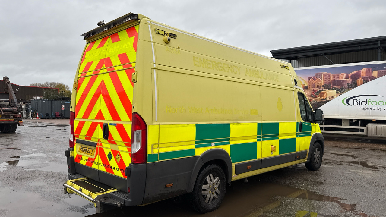 FIAT DUCATO 42 2.3 MULTIJET II - Амбулантно возило: слика 4 FIAT DUCATO 42 2.3 MULTIJET II - Амбулантно возило: слика 4